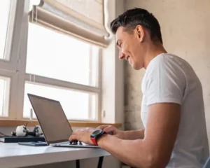 Transforme Sua Rotina: Como Trabalhar em Casa com Produtividade Máxima!